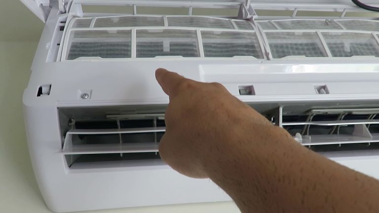 Por que huele el aire acondicionado de casa